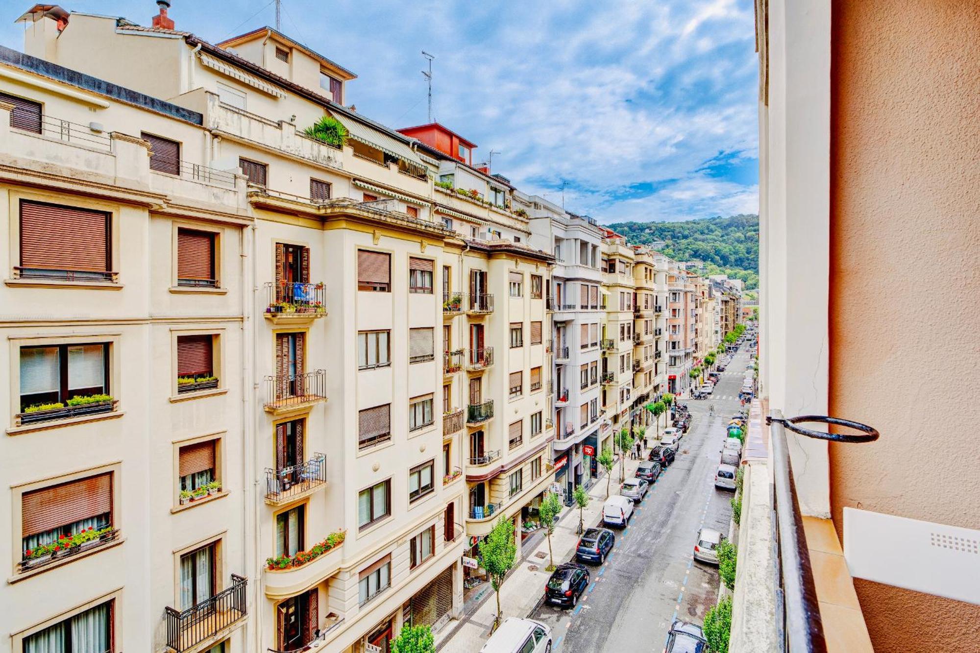 Apartamento Coqueto En Gros San Sebastian Bagian luar foto